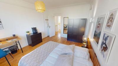 Chambre en colocation de 5 à Paris - Chambre à Paris - Place de la Porte de Châtillon