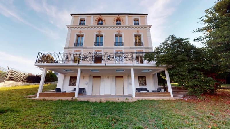 Photo de la colocation : Chambre en colocation de 19 à Creteil - Résidence à Créteil : Maison de 407m2