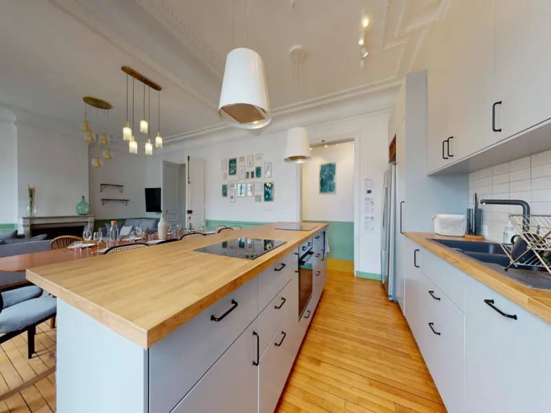 Photo de la colocation : Appartement de 200m2 en coliving à Paris - 10 chambres