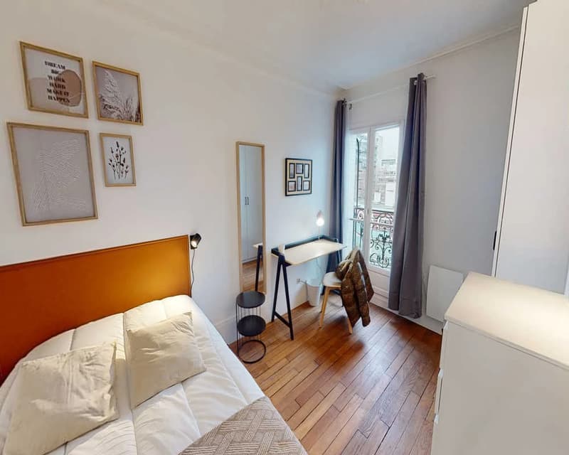 Photo de la colocation : Chambre en colocation de 9 à Paris - Chambre à Paris - Rue Des Cloys, Grandes Carrières
