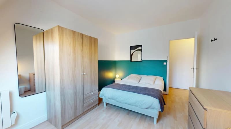 Photo de la colocation : Chambre en colocation de 5 à Paris - Chambre à Paris - Rue Beaujon, Faubourg Du Roule