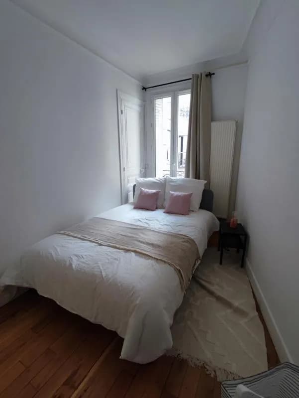 Photo de la colocation : Chambre en colocation de 3 à Paris - Chambre