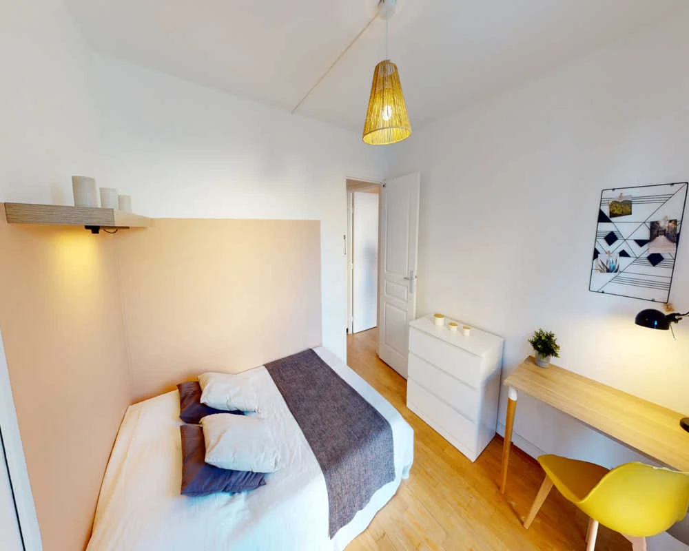 Photo de la colocation : Chambre en colocation de 11 à Paris - Confortable chambre individuelle