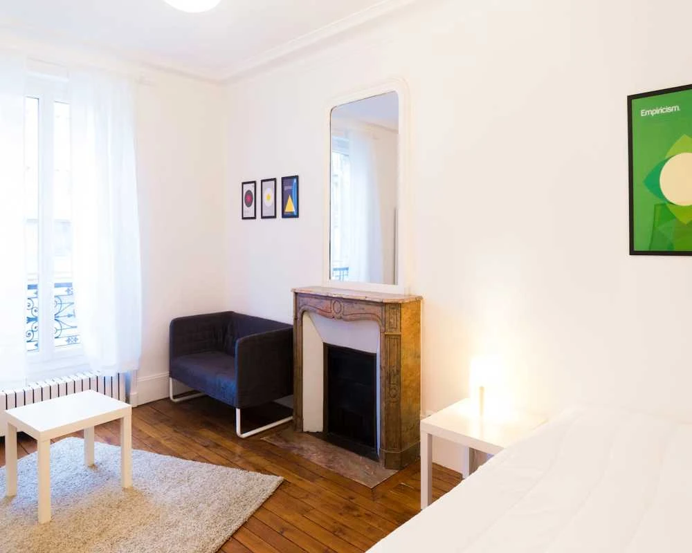Photo de la colocation : Chambre en colocation de 5 à Paris - Confortable chambre individuelle