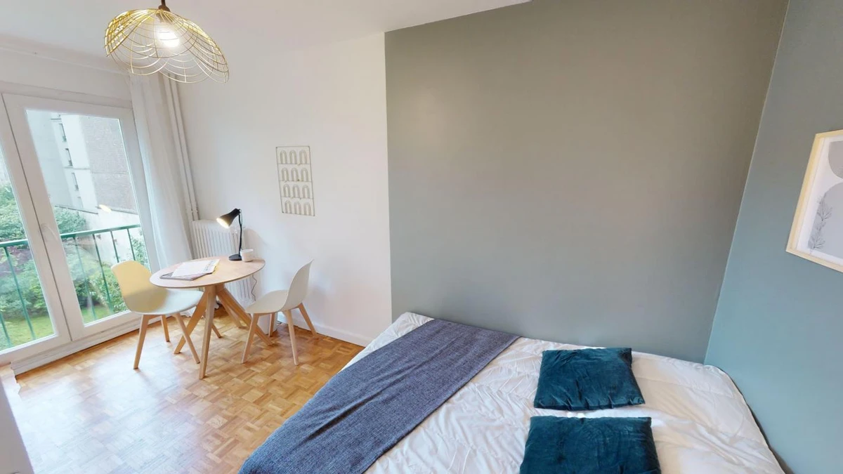 Photo de la colocation : Chambre en colocation de 6 à Paris - 30 Decaen - #2 - Chambre