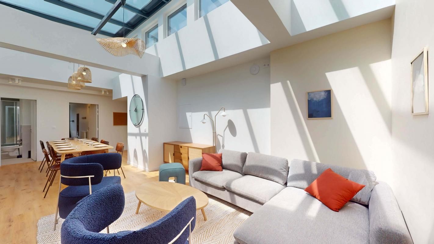 Photo de la colocation : Chambre en colocation de 24 à Suresnes - Coliving à Suresnes : Appartement de 618m2