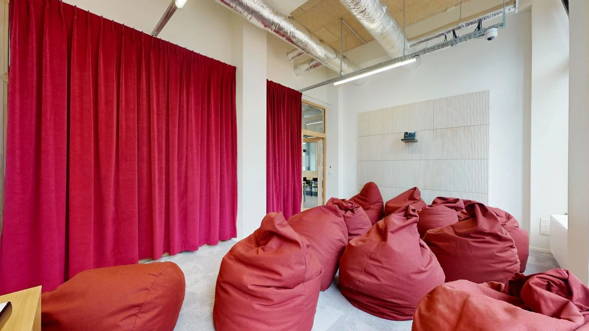 Photo de la colocation : Chambre en colocation de 8 à Orsay - Coliving à Orsay : Appartement de 178m2