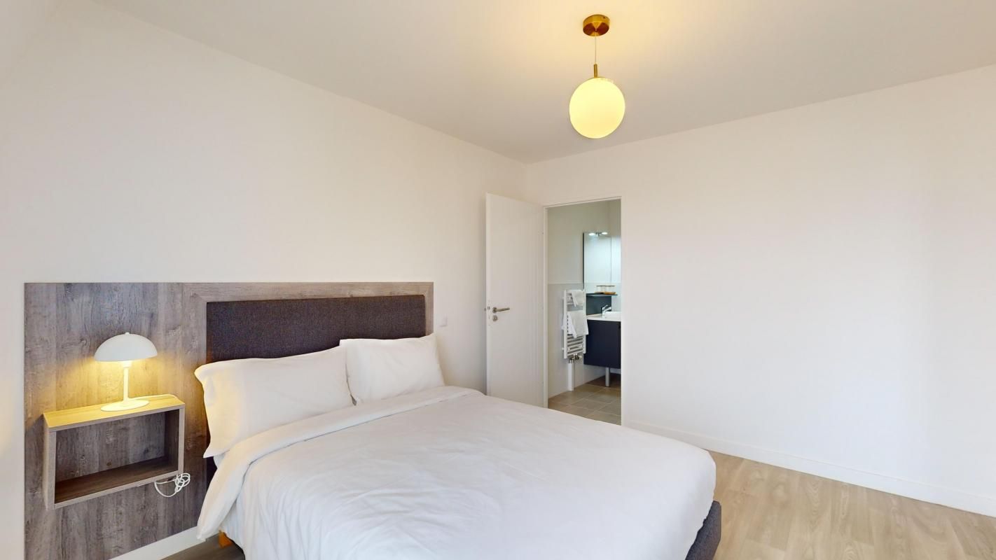 Photo de la colocation : Chambre en colocation de 1 à Clamart - T2 meublé dans résidence avec services - Clamart