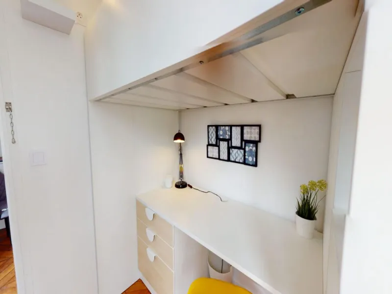 Photo de la colocation : Chambre en colocation de 8 à Paris - 7 Volontaires - #3 - Chambre