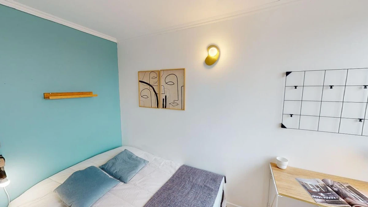 Photo de la colocation : Chambre en colocation de 3 à Paris - 127 Flandre - Chambre 1