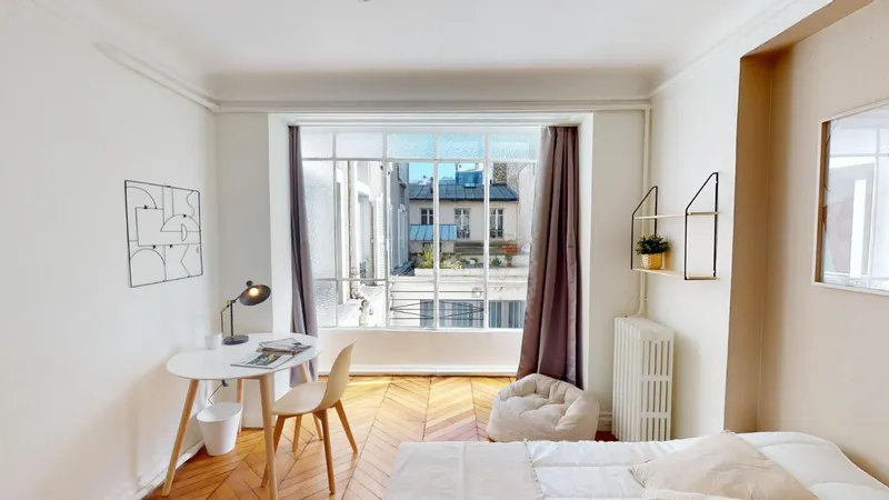 Photo de la colocation : Chambre en colocation de 8 à Paris - Confortable chambre individuelle