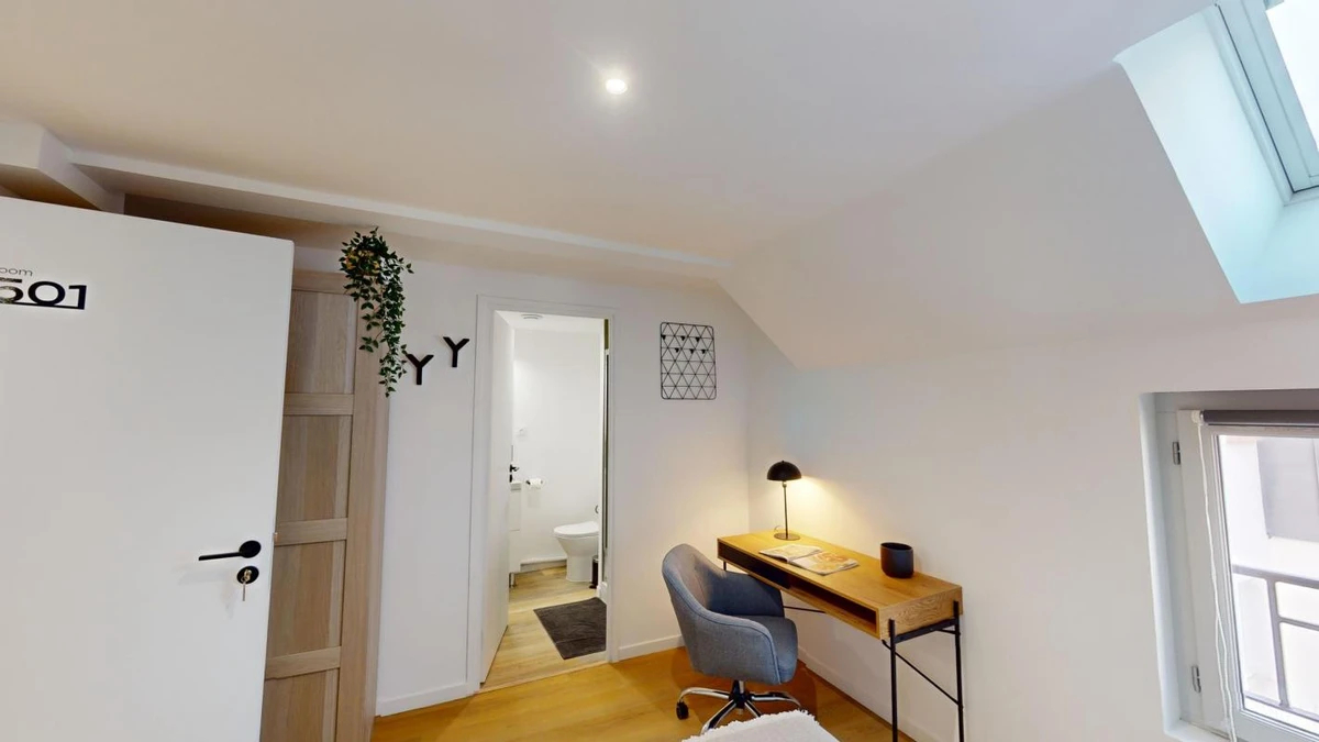 Photo de la colocation : Chambre en colocation de 9 à Paris - 22 Poissonnière 5 - Chambre 1