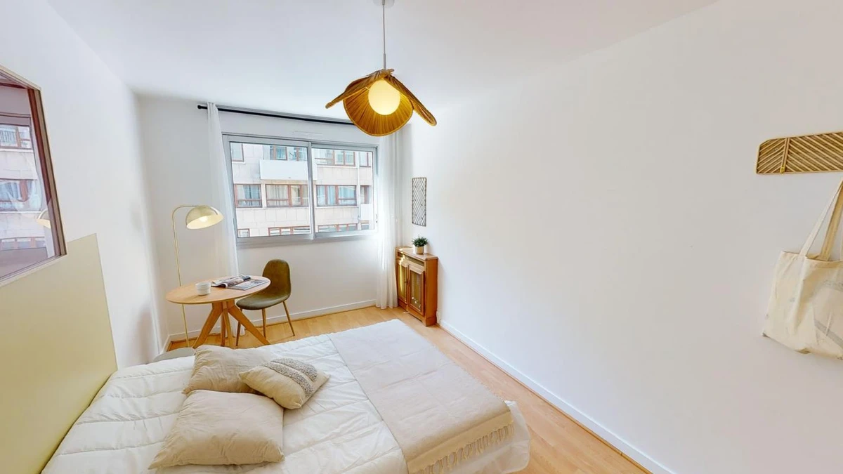 Photo de la colocation : Chambre en colocation de 3 à Paris - 155 Lourmel - Chambre 1