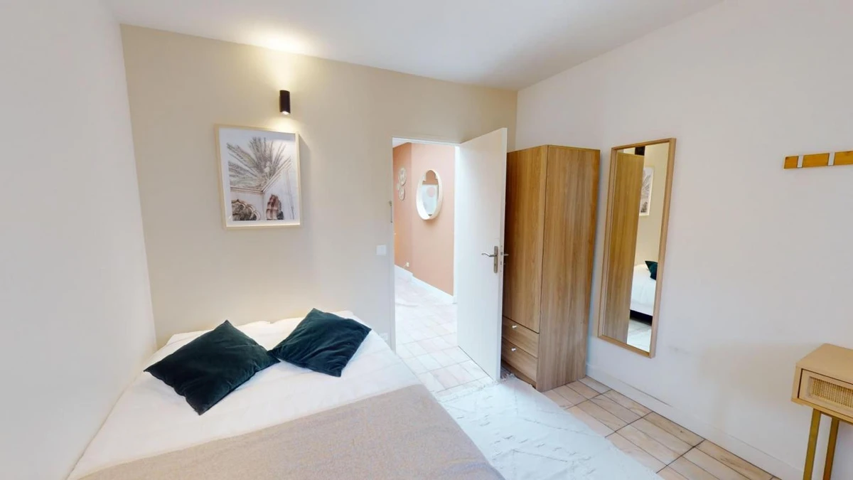 Photo de la colocation : Chambre en colocation de 6 à Paris - 24 Penthièvre - #5 - Chambre