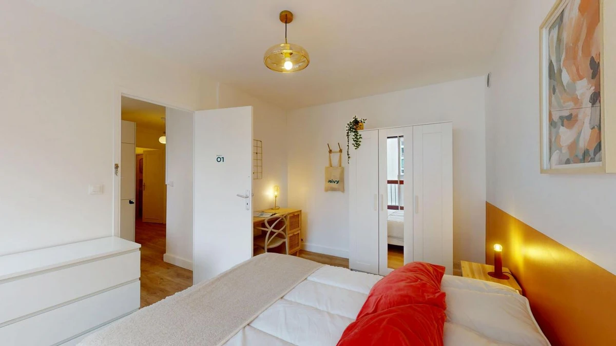 Photo de la colocation : Chambre en colocation de 3 à Paris - 118 Faure - #1 - Chambre