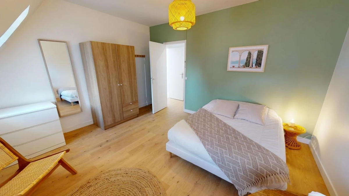 Photo de la colocation : Chambre en colocation de 6 à Paris - Confortable chambre individuelle
