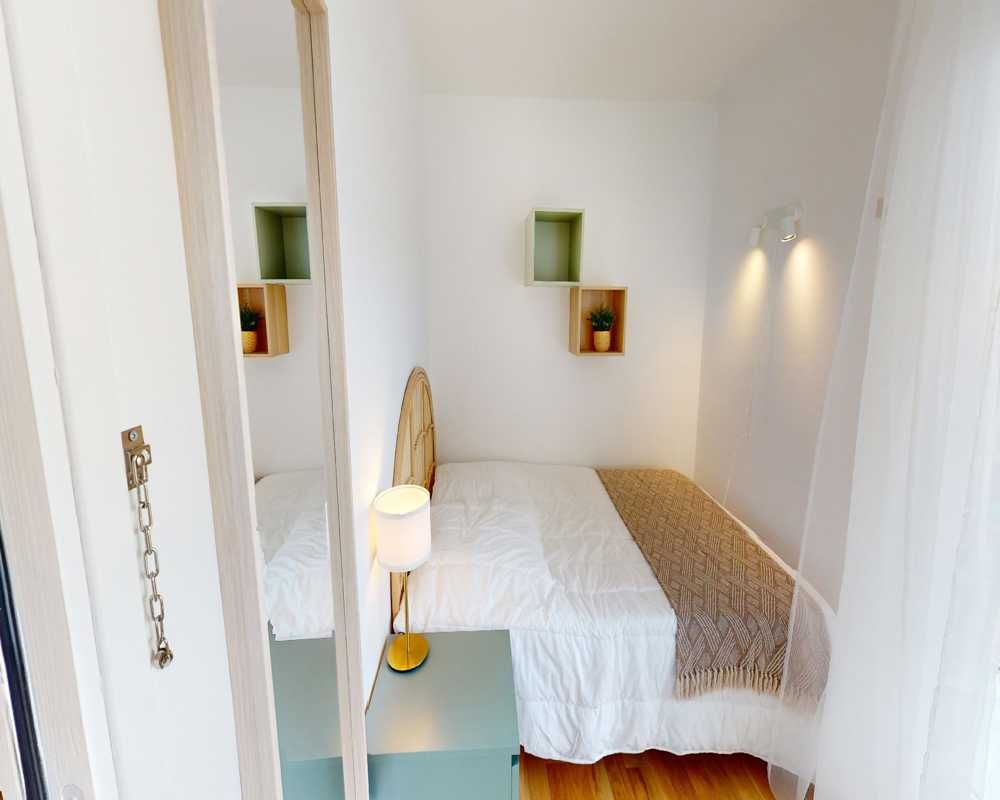 Photo de la colocation : Chambre en colocation de 8 à Paris - 148 Lourmel - #5 - Chambre