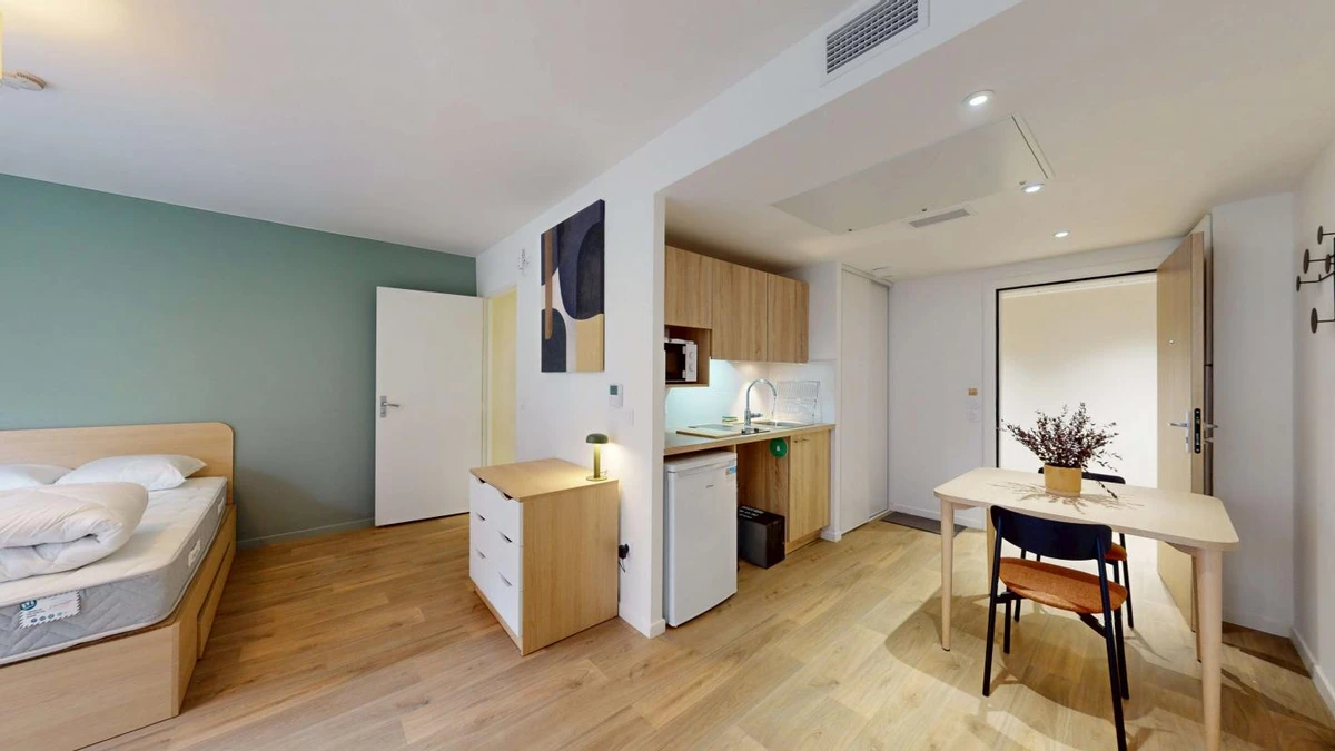 Photo de la colocation : Chambre en colocation de 2 à Asnieres Sur Seine - Coliving à Asnières-sur-Seine : Appartement de 56.8m2