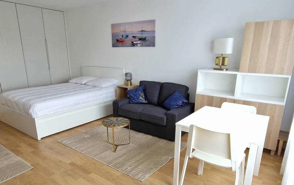 Photo de la colocation à Paris : Studio Privé à Louer – 24m² – 1er étage
