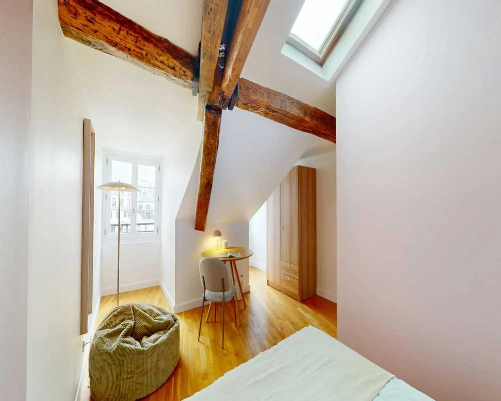 Photo de la colocation : Chambre en colocation de 6 à Paris - 1 Caumartin 5 - #2 - Chambre