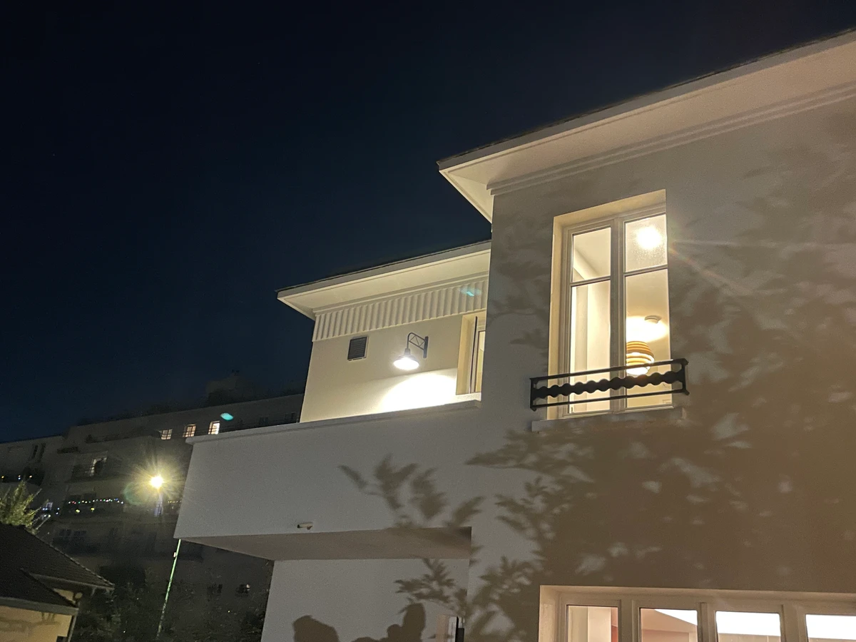 Photo de la colocation à Alfortville : Chambre 14m2 Sdb & balcon privatif villa 300m2 