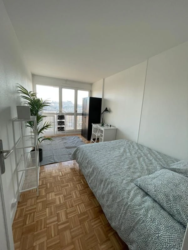 Photo de la colocation : Chambre en colocation de 5 à Paris - Chambre