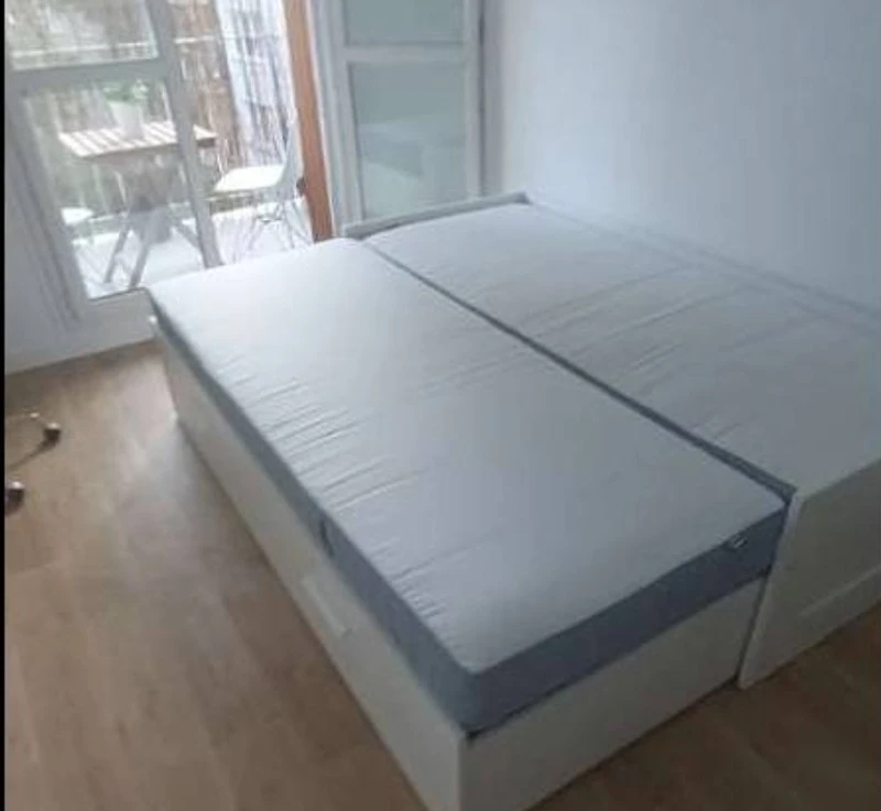 Photo de la colocation à La Celle-Saint-Cloud : Chambre avec balcon 