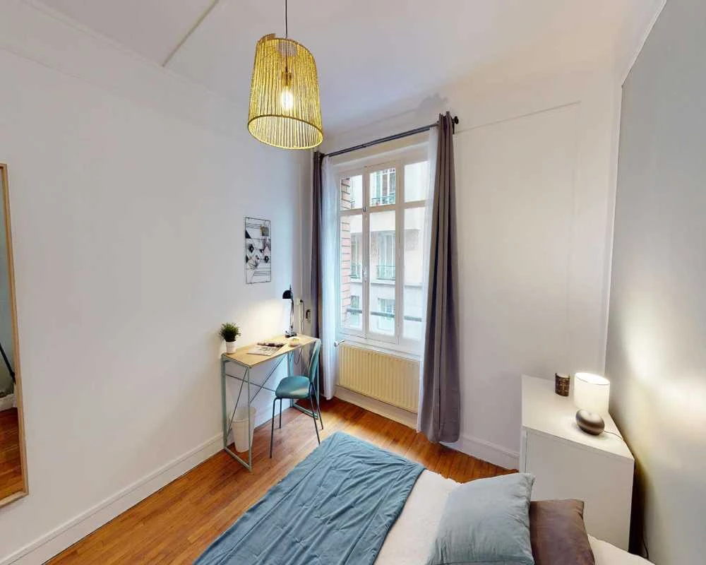 Photo de la colocation : Chambre en colocation de 3 à Paris - 1 Codet - #2 - Chambre