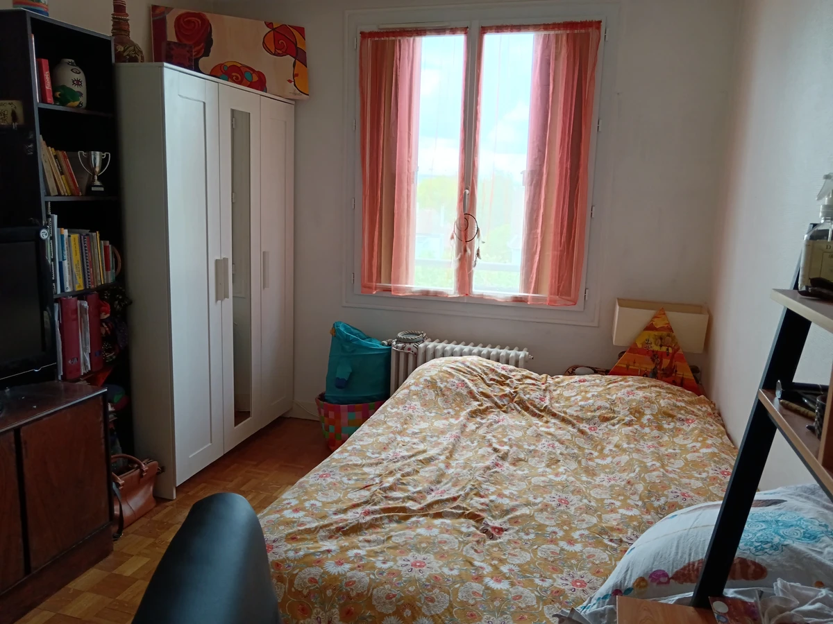 Photo de la colocation à Saint-Maur-des-Fossés : Chambre - 13m2 Saint-Maur des Fossés