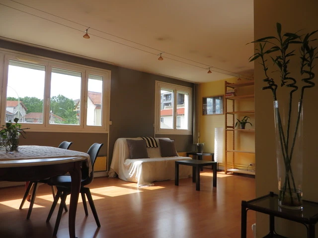 Photo de la colocation à Arcueil : Colocation Arcueil 82m2 ; 3 chambres - 480e (APL)