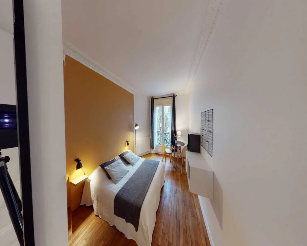 Photo de la colocation : Chambre en colocation de 3 à Paris - Confortable chambre individuelle