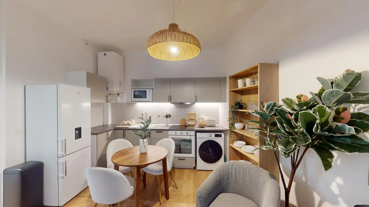 Photo de la colocation : Chambre en colocation de 3 à Paris - Colocation meublée équipée 3 chambres
