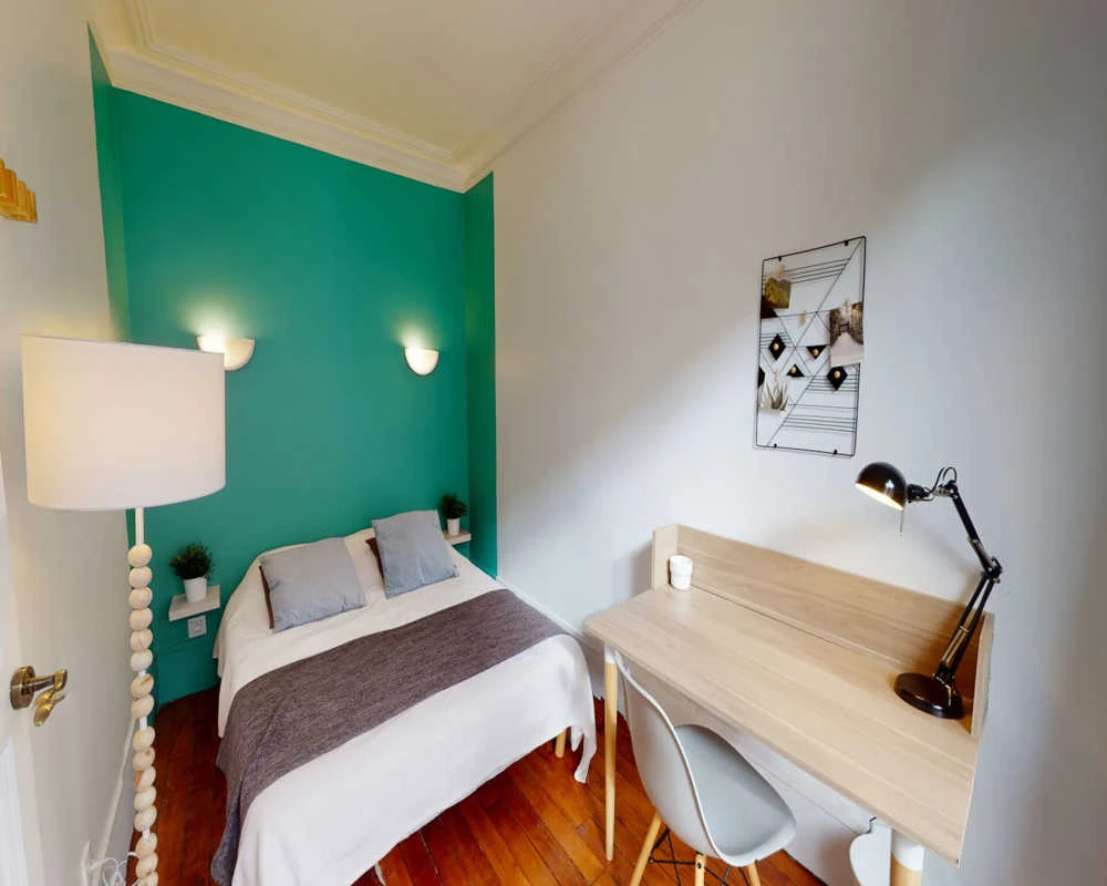 Photo de la colocation : Chambre en colocation de 8 à Paris - Confortable chambre individuelle