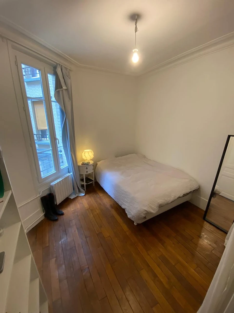 Photo de la colocation à jean-françois gerbillon : Chambre à jean-françois gerbillon (meublé, disponible)