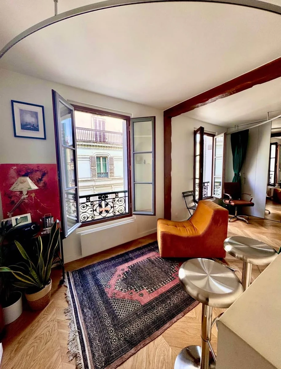 Photo de la colocation à Paris : Chambre à Pigalle, 9ème arrondissement, Paris - 1000€/mois (meublé, disponible)