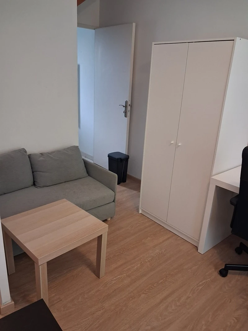 Photo de la colocation à Paris : Chambre individuelle 12 m2 et SdB et WC privatifs 