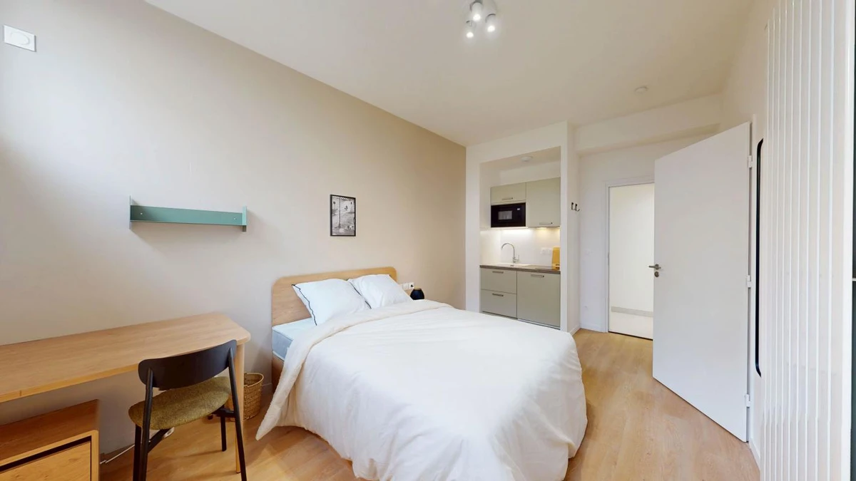 Photo de la colocation : Chambre en colocation de 1 à Vanves - Résidence à Vanves : Appartement de 22m2