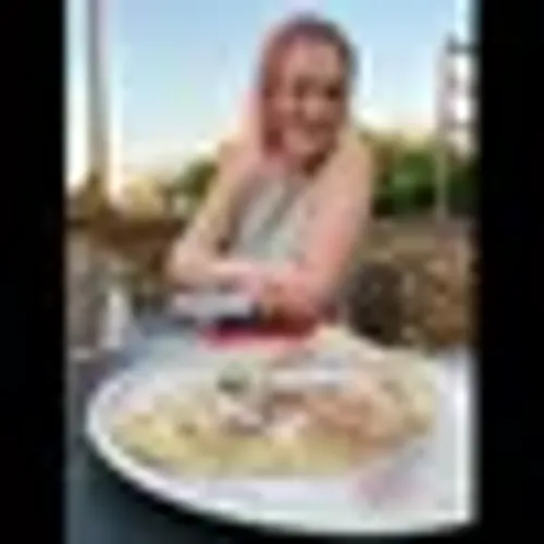 photo of Laura-Lynn